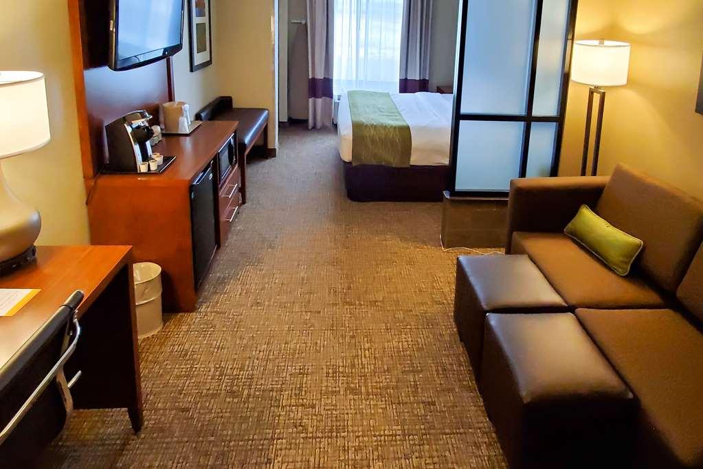 Comfort Airport 3*