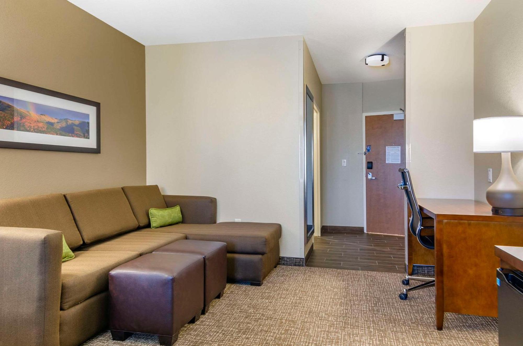 Comfort Airport 3*